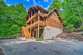 Shanty Slopeside Ski and Golf Home Hot Tub and Fire Pit, Mancelona